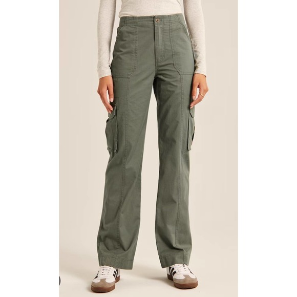 Abercrombie & Fitch Pants - Abercrombie & Fitch Cargo Straight leg high rise relaxed Olive green 29